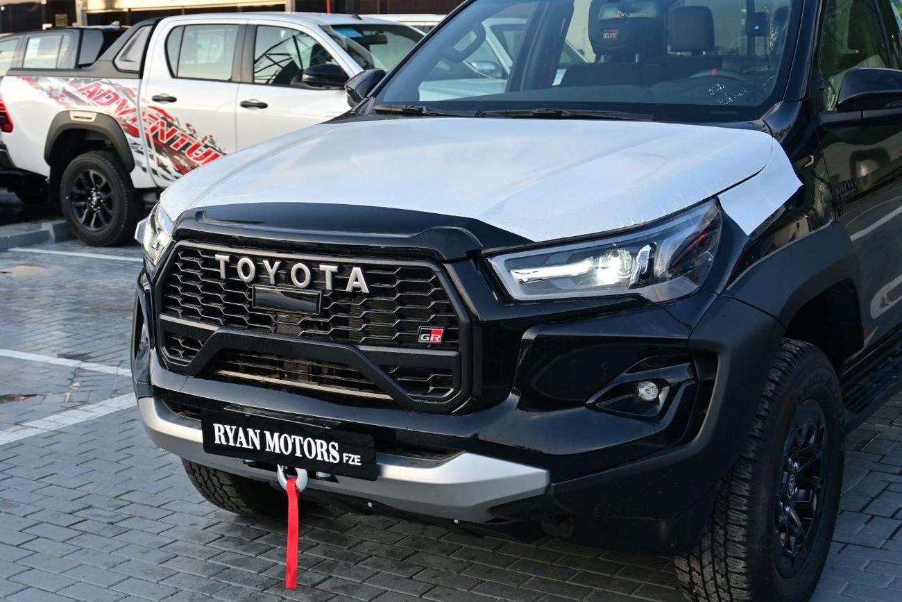 تويوتا هيلوكس Toyota Hilux GR Sport 4.0L V6, Petrol, 4WD, Pickup Color Black Model 2025