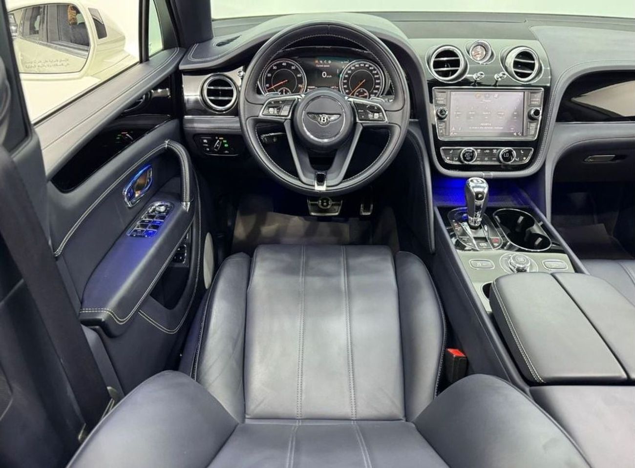 Bentley Bentayga V8 2019 Bentley Bentayga V8, Warranty, Full Bentley Service History, Excellent Condition, GCC