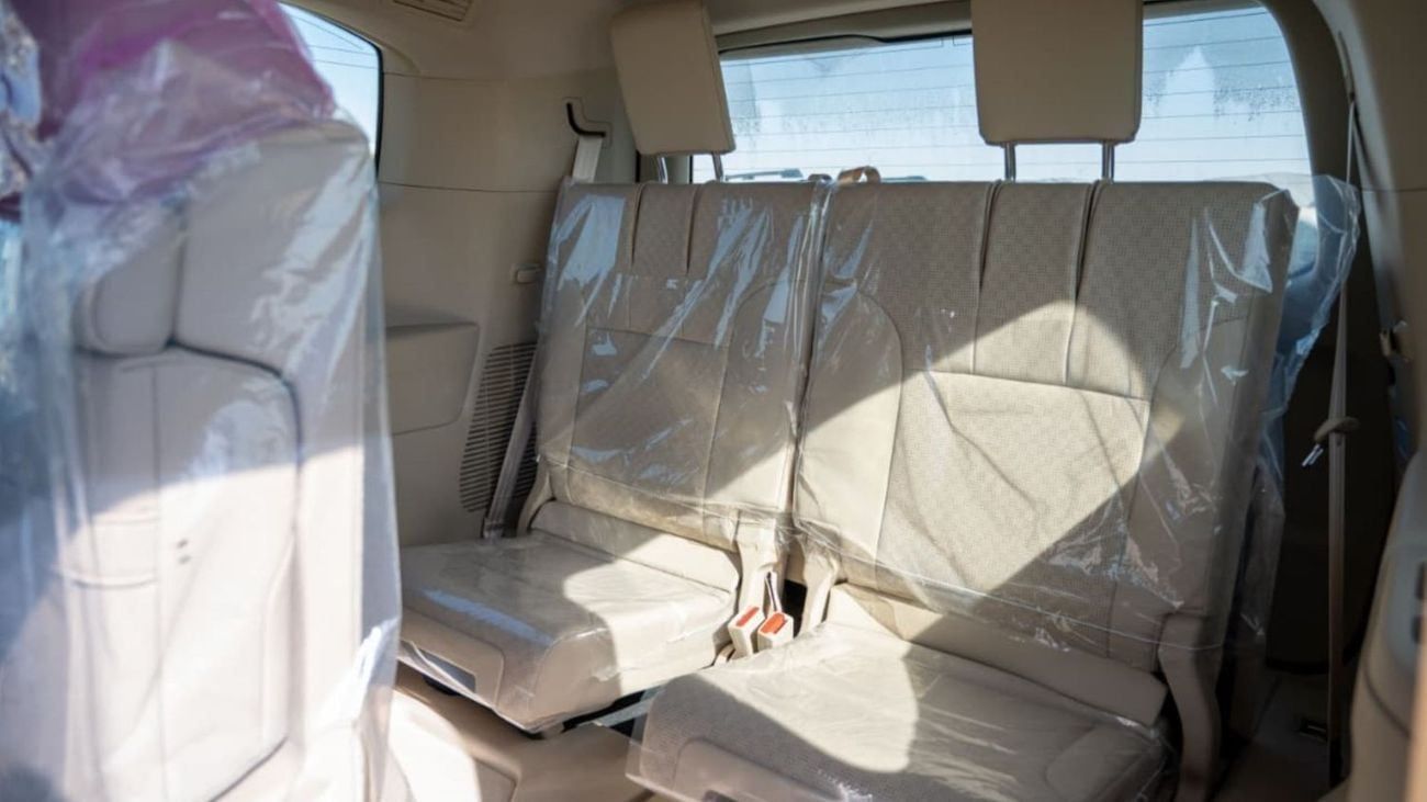 Toyota Land Cruiser VXR VX-V 4.0L | Petrol | V6 | Automatic | 7 Seater | 4 Door