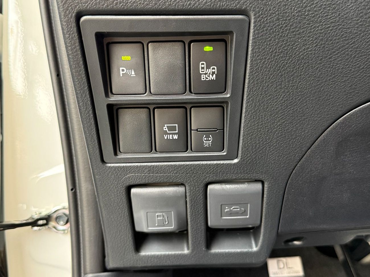 Toyota Hilux GR-SPORT 4.0 V6 **EXPORT ONLY**التصدير فقط خارج الخليج***