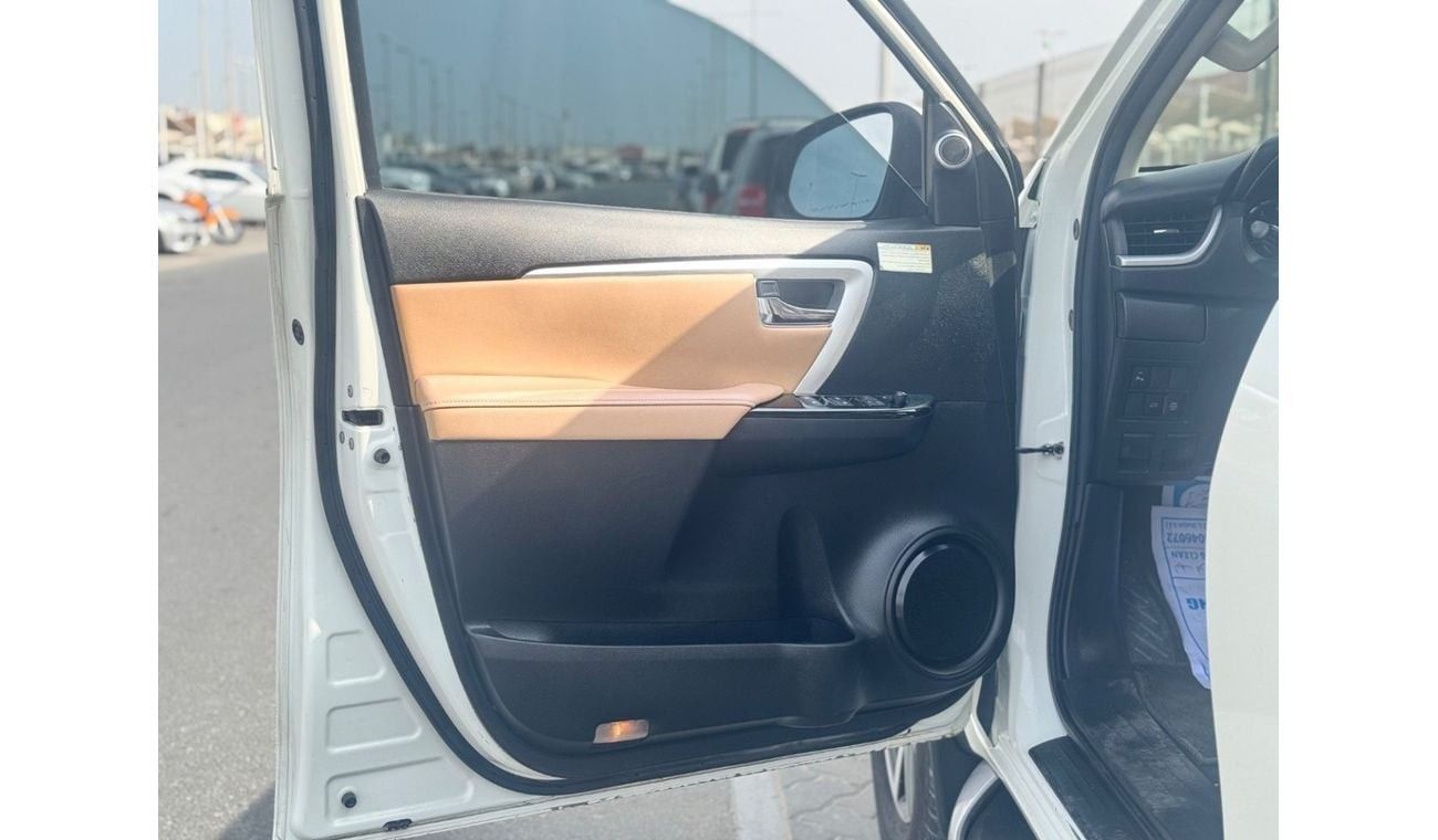 تويوتا فورتونر VXR 4.0L (278 HP)