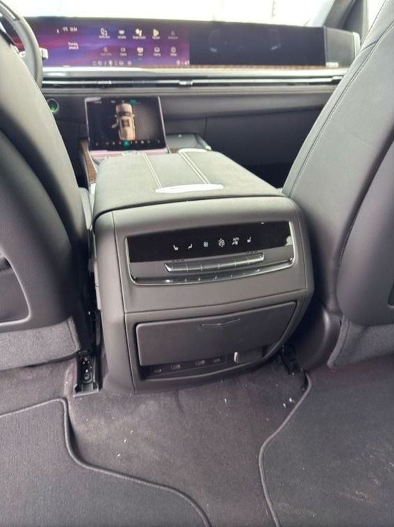 كاديلاك إسكالاد SPORT PLATINUM 6.2L