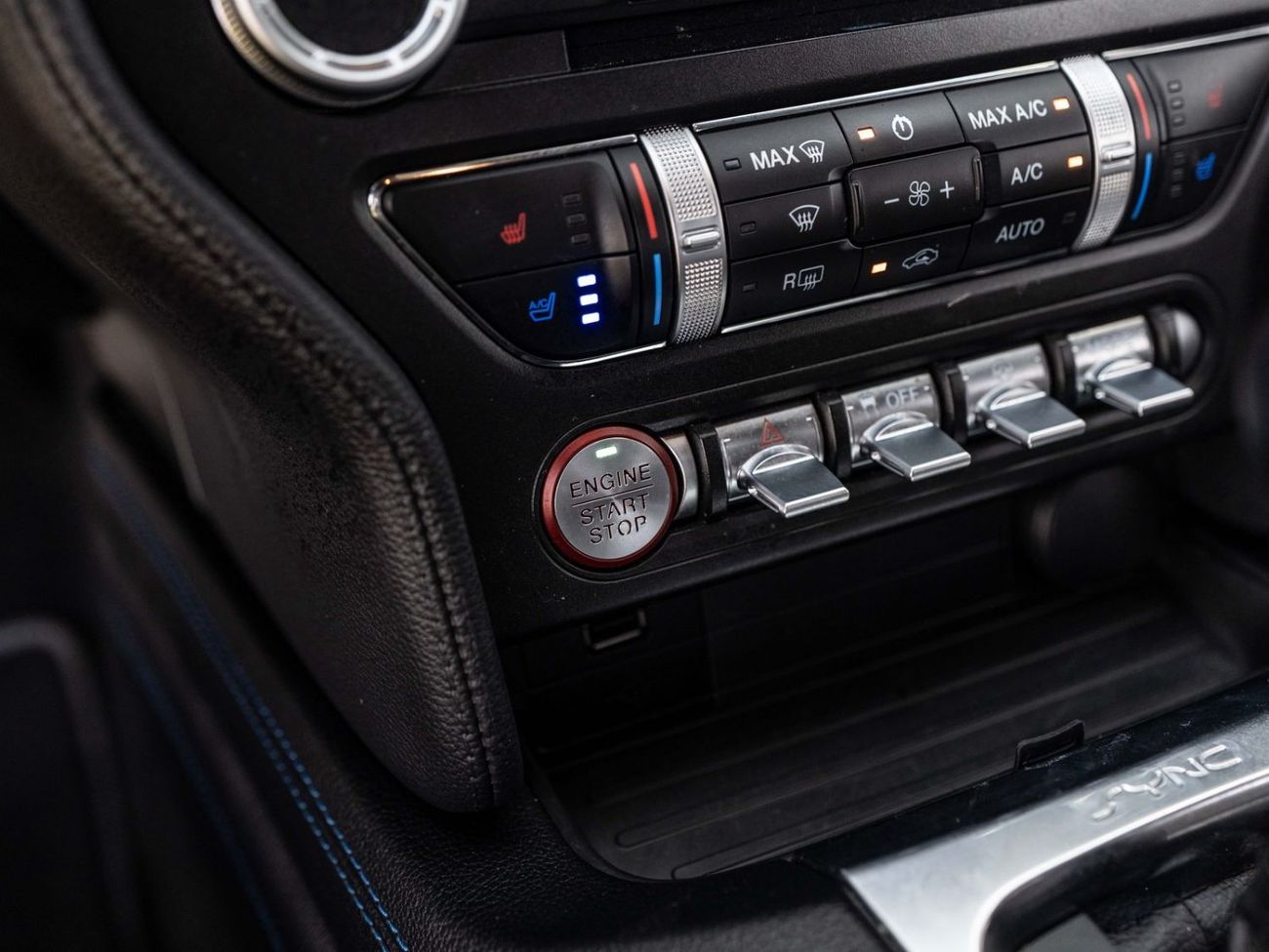 Ford Mustang GT PREMIUM