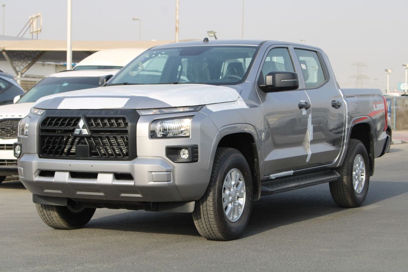 Mitsubishi L200 MITISUBISHI L200 2.4L DIESEL DOUBLE CAB 4WD GLS MANUAL