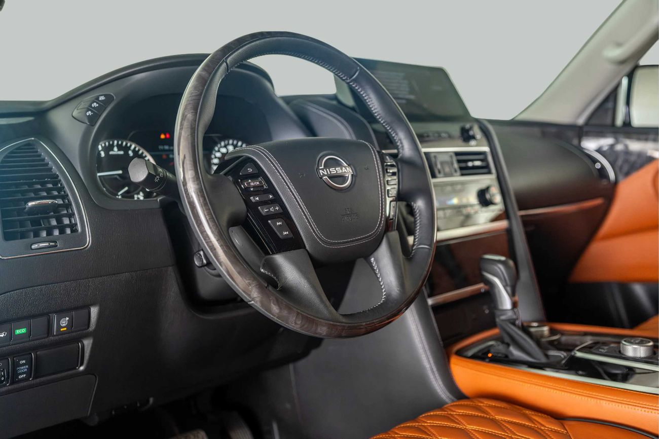 نيسان باترول LE PLATINUM CITY 5.6