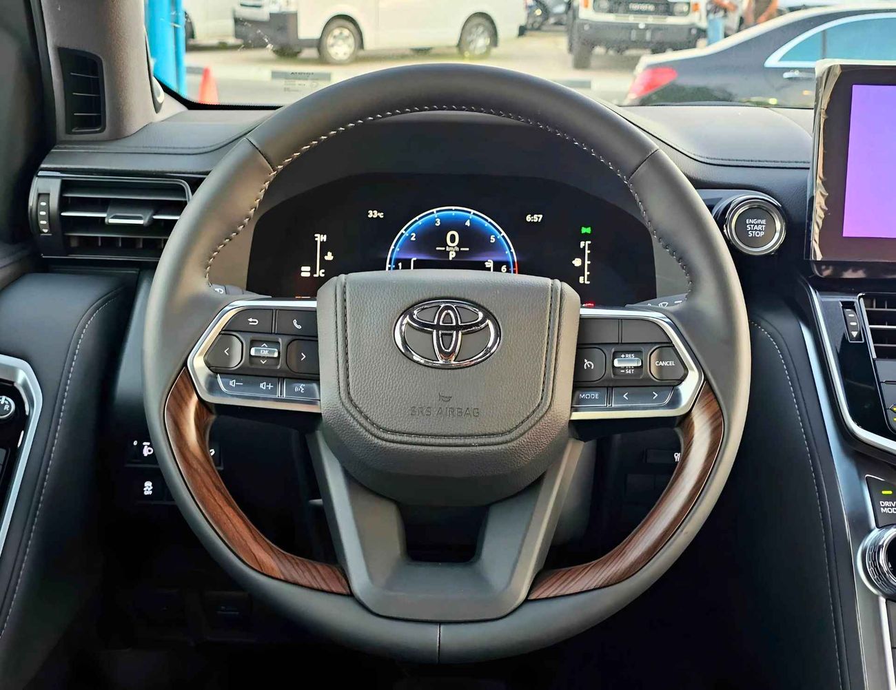 Toyota Land Cruiser GXR TWIN TURBO / 3.5L V6 PETROL / BIG DVD JBL SPKR / SUNROOF (CODE # GXR3HB)