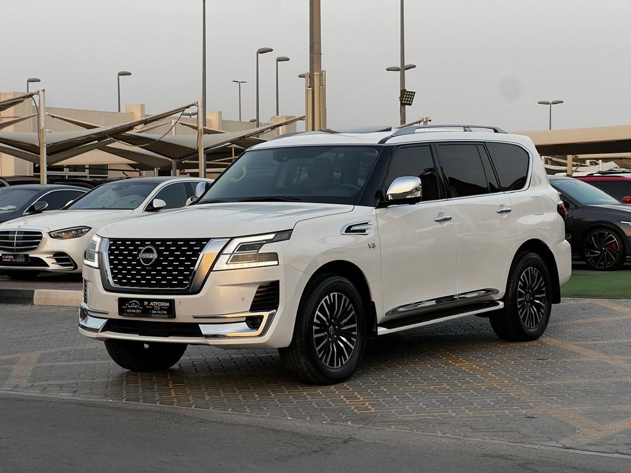 Nissan Patrol LE Platinum City Nissan patrol platinum V8 Model 2022 Gcc specs Original paint no accident, full che