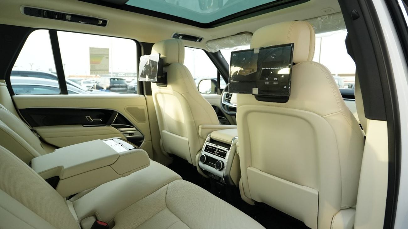 Land Rover Range Rover HSE P400 3.0L V6 White 2026 MY Export Only