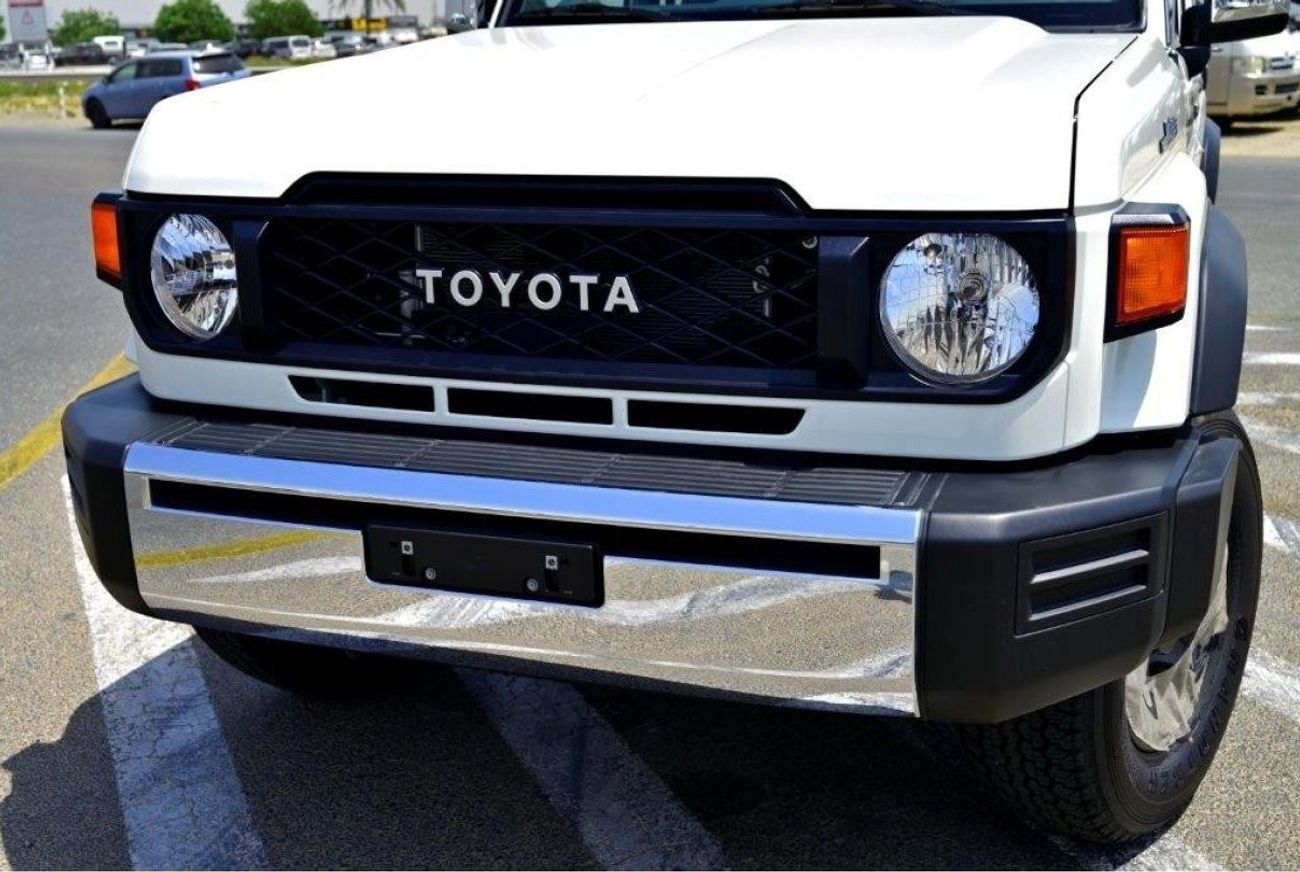 Toyota Land Cruiser 70 2024 TOYOTA LAND CRUISER 76 HARDTOP V6 4.0L PETROL 4WD MT