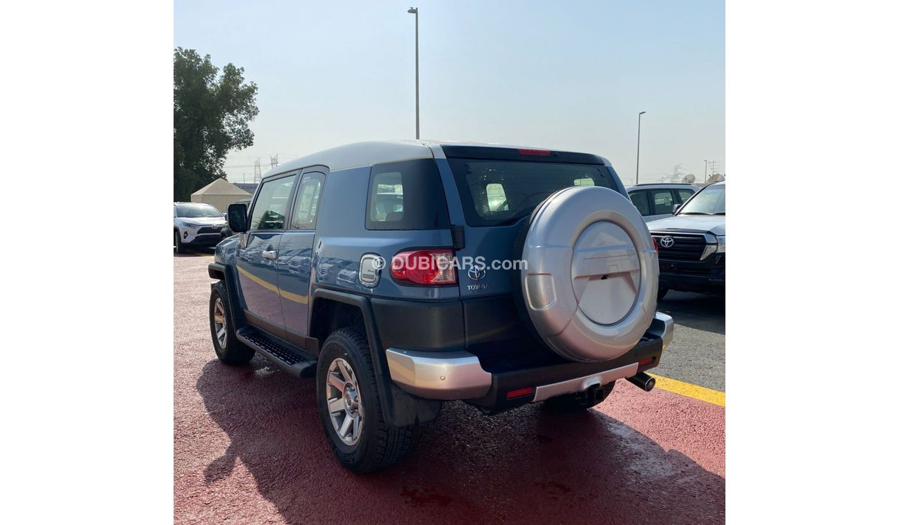 Toyota FJ Cruiser TOYOTA FJ CRUISER 4.0L SUV AWD MODEL 2021 BLUE COLOR GCC