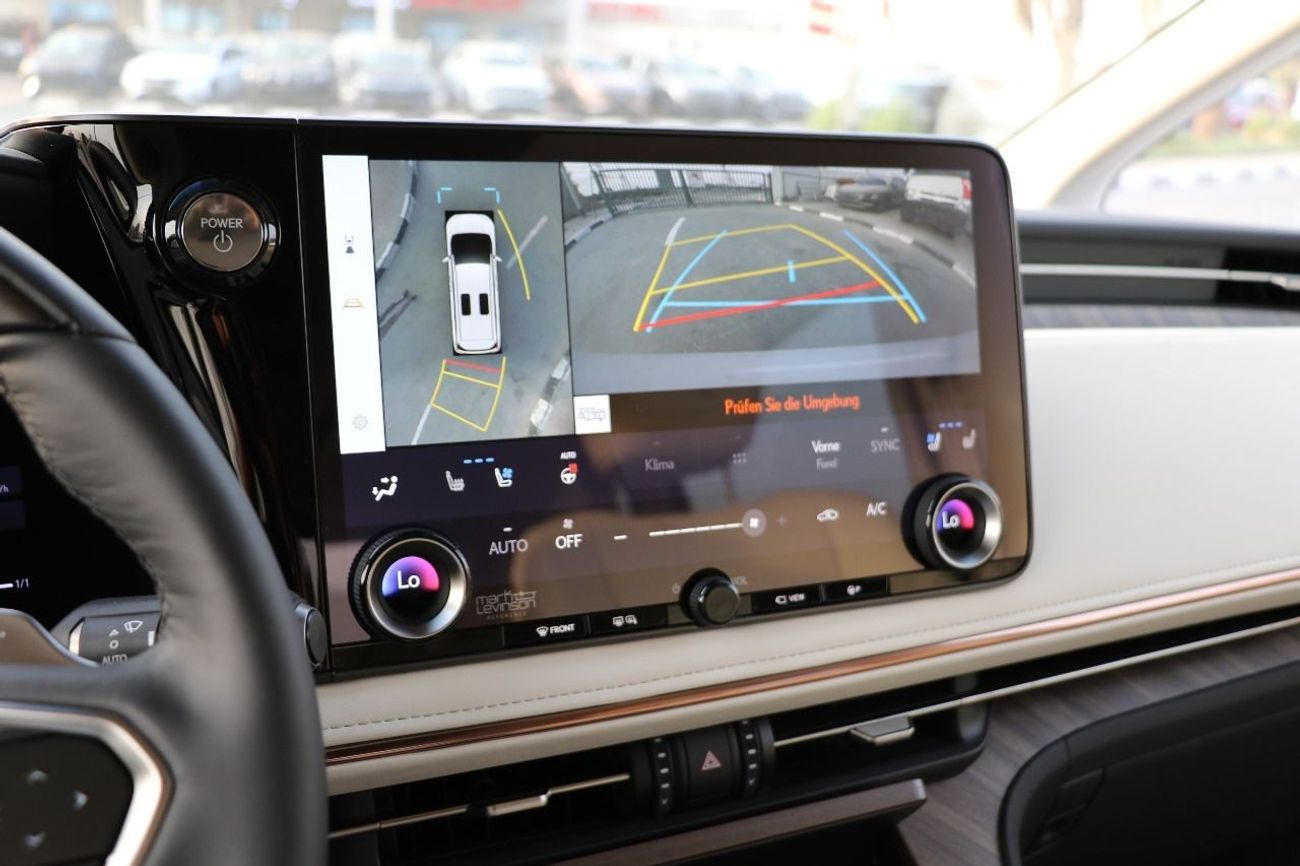 Lexus LM 350h 2024 Lexus LM350 Hybrid 7 seater