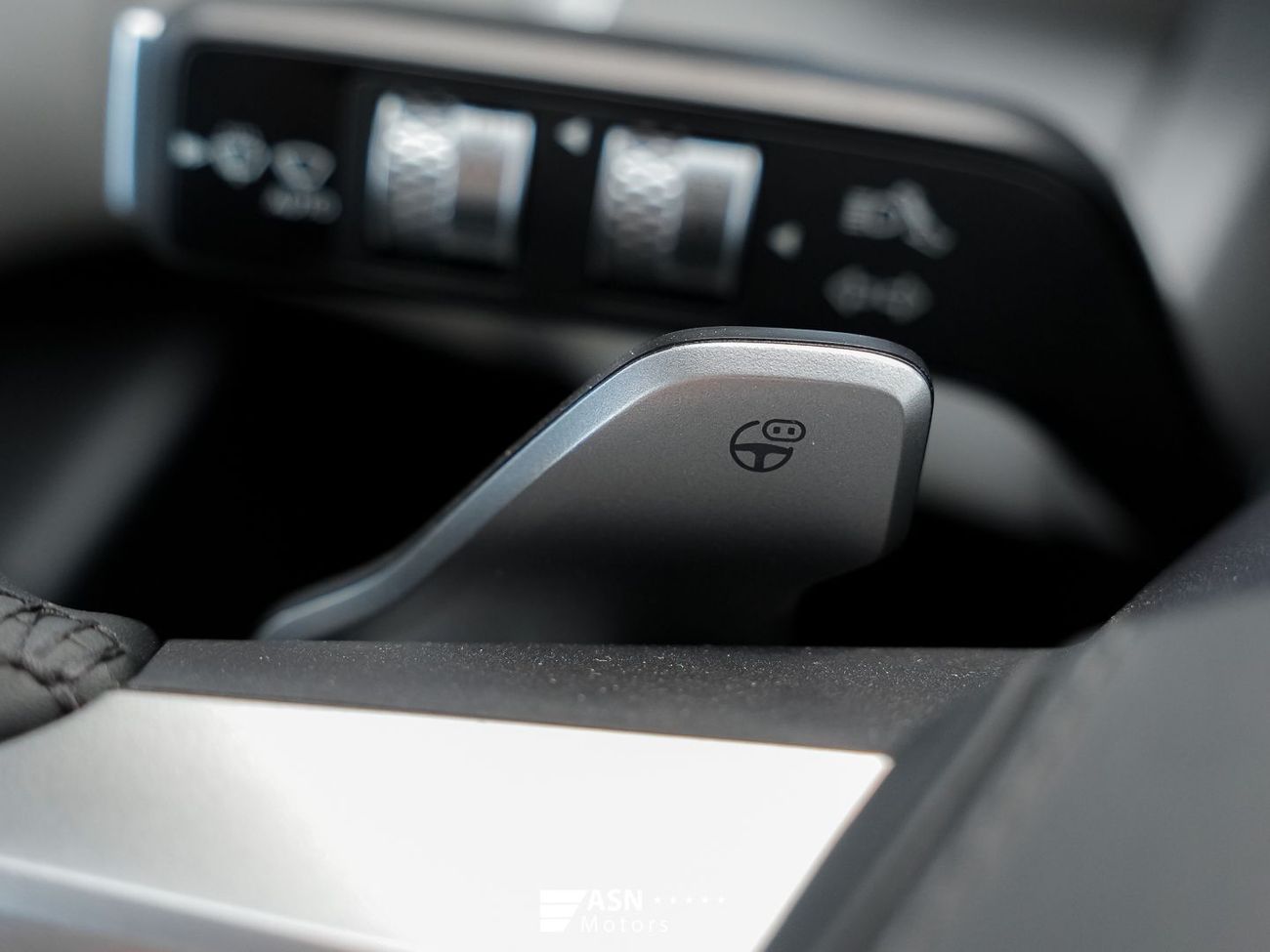 بي واي دي ليوبارد تيتانيوم 7 Ultra Edition 1.5 Plug-In Hybrid 190KM 4WD 2025 White Interior (Export Price)