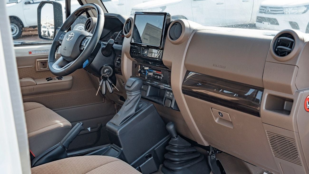 تويوتا لاند كروزر بيك آب TLC79 SC ECTCGA002 – 2026 Toyota LC79 Single Cab Pick Up - 2.8L Diesel Auto - White with Beige Interior