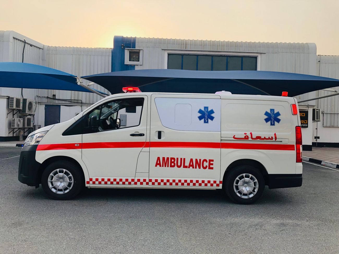 Toyota Hiace STANDARD ROOF, 3.5L PETROL, M/T  EMERGENCY MEDICAL AMBULANCE