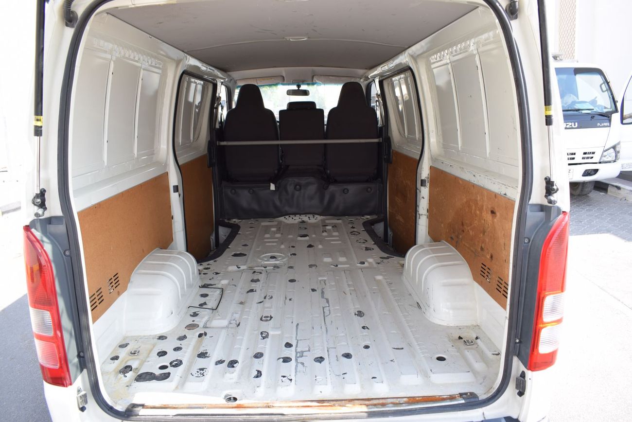 تويوتا هاياس GL -Standard Roof  Panal Van 2.7L