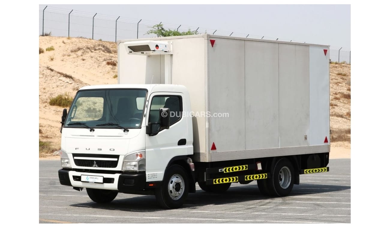 Mitsubishi Fuso Canter 2017 | MITSUBISHI FUSO CANTER CHILLER BOX | GCC SPECS AND EXCELLENT CONDITION