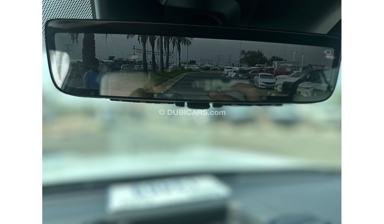 Toyota Sequoia capstone