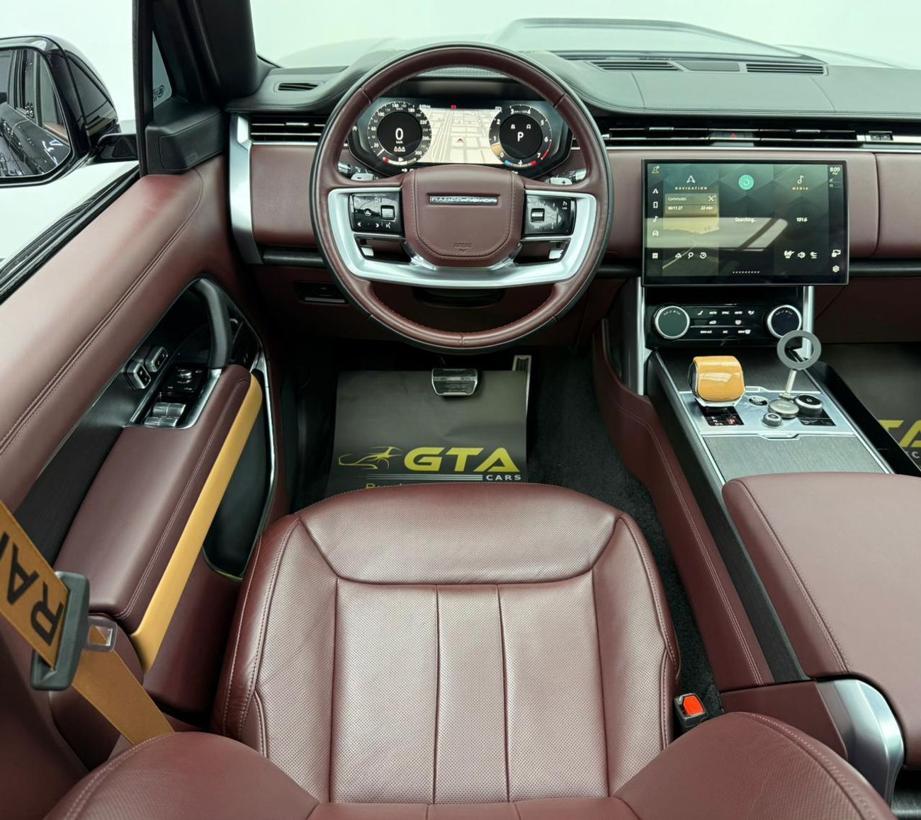 Land Rover Range Rover HSE P530 4.4L 2022 Range Rover HSE P530 With Savani Carbon Kit, 5 Years RR Warranty + Service Pack,