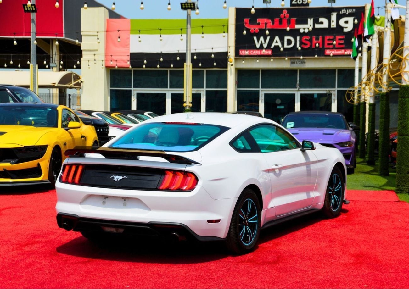 Ford Mustang STD
