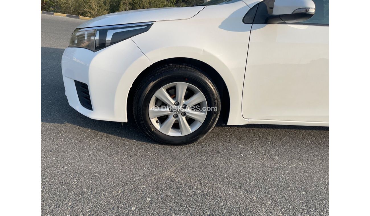 تويوتا كورولا Toyota Corolla  model 2015    ( GCC_ SPEC) VERY GOOD CONDITION