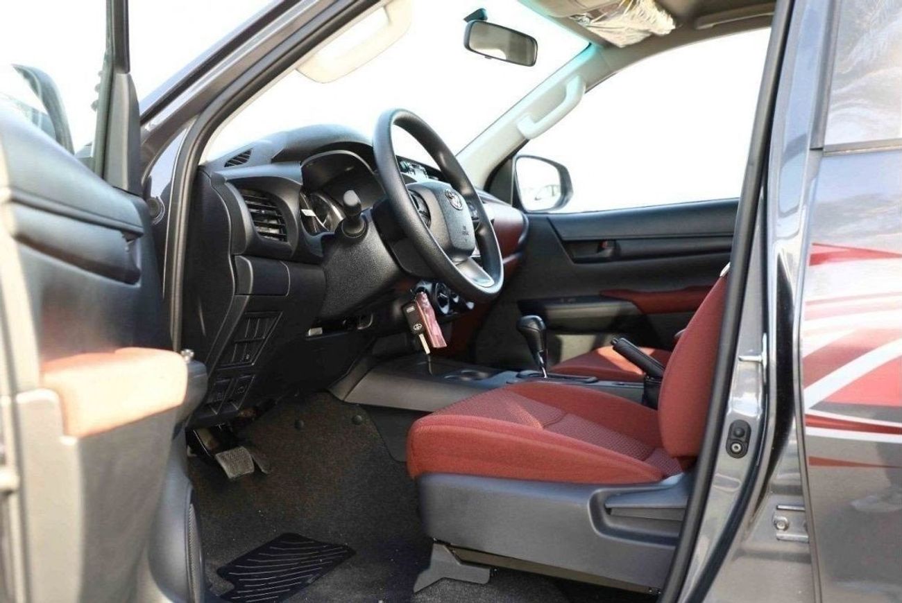تويوتا هيلوكس HILUX AT 2.4L  Mid AT DIESEL Grey