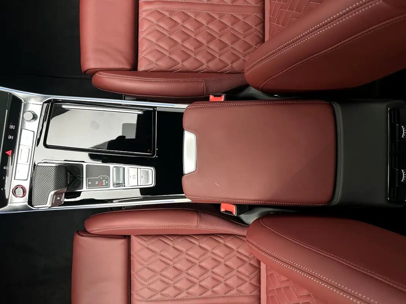 Audi S6 S6 Sedan TFSI 450hp (Ref# 26096)