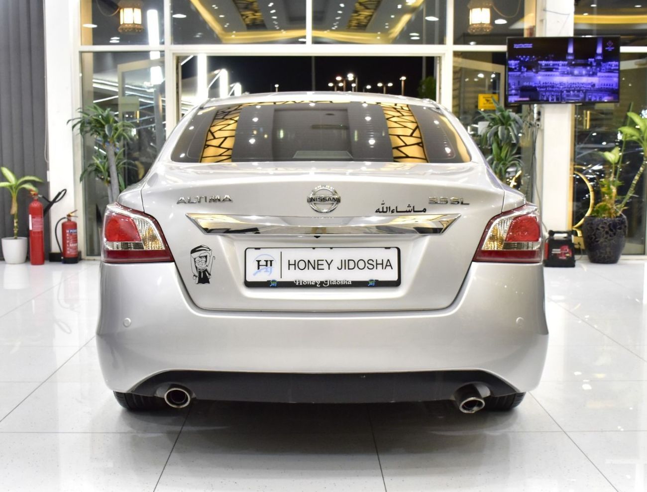 نيسان ألتيما EXCELLENT DEAL for our Nissan Altima 3.5 SL ( 2013 Model ) in Silver Color GCC Specs