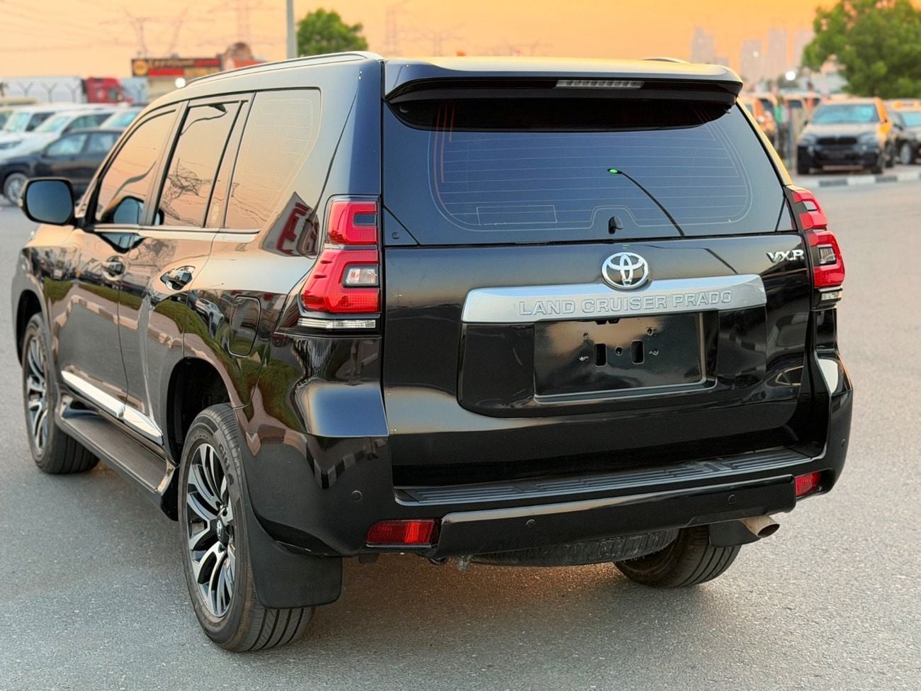 Toyota Prado Toyota Prado years 2020 V4 2.7 VXR petrol