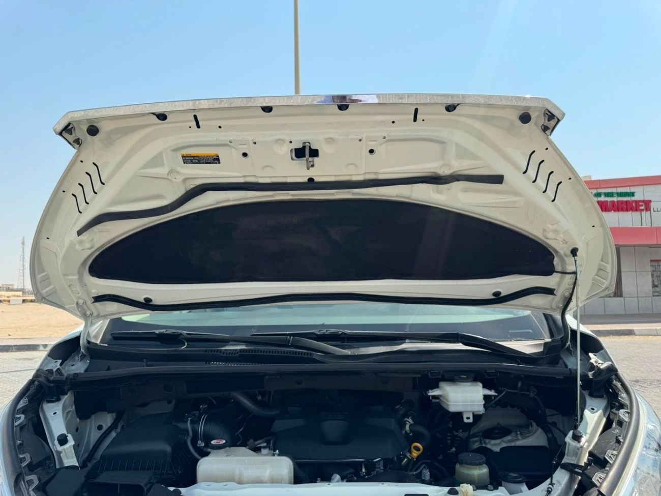 Toyota Hiace DLS - STD ROOF