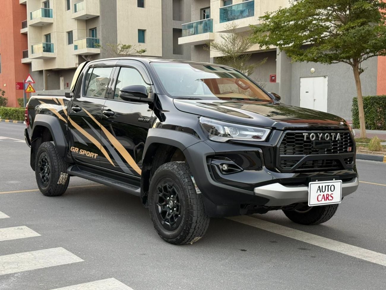 Toyota Hilux  2.8L A/T