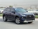 Toyota RAV4 XLE 2.5L  4X4 Sunroof, push start full option