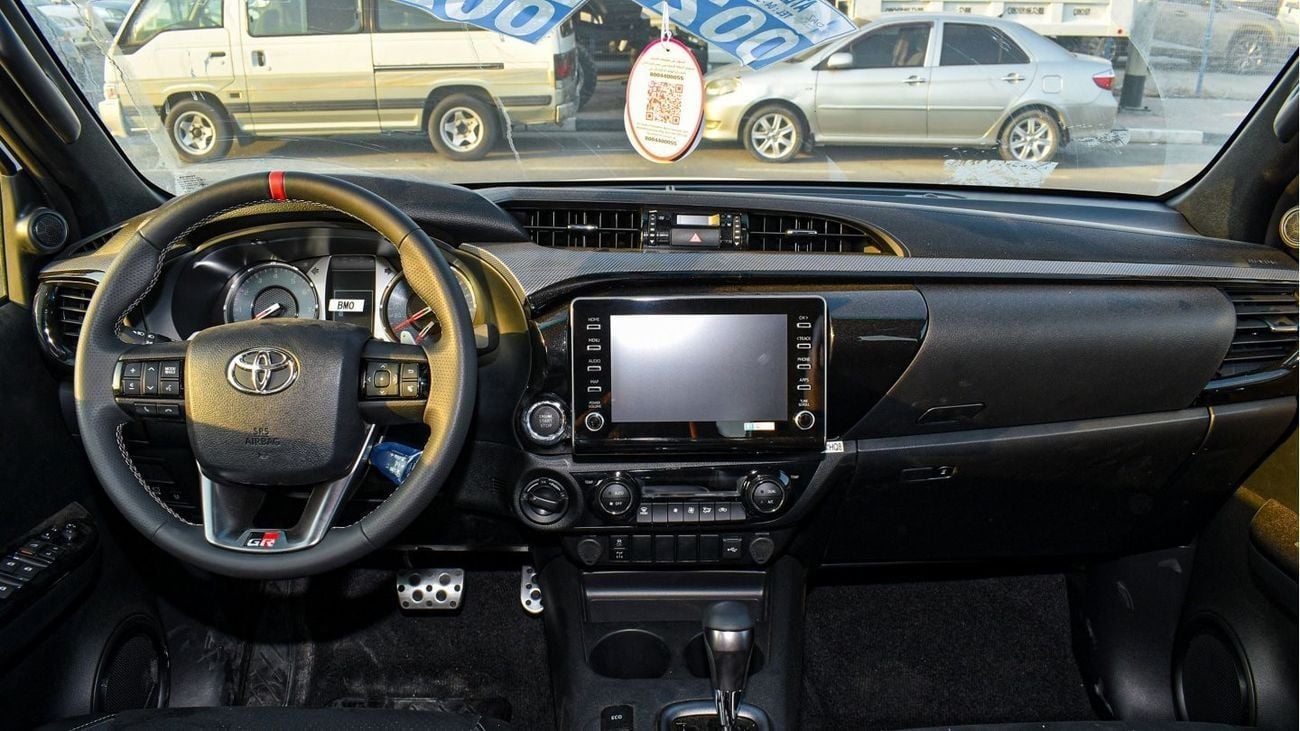 تويوتا هيلوكس GR Sport 4.0L V6
