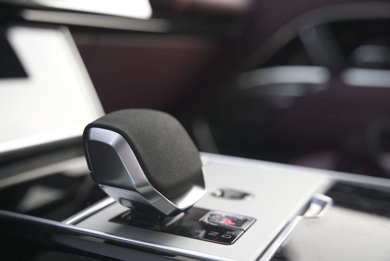 Land Rover Range Rover 2024 Range Rover Vogue Autobiography P530 4.4L AWD 0Km