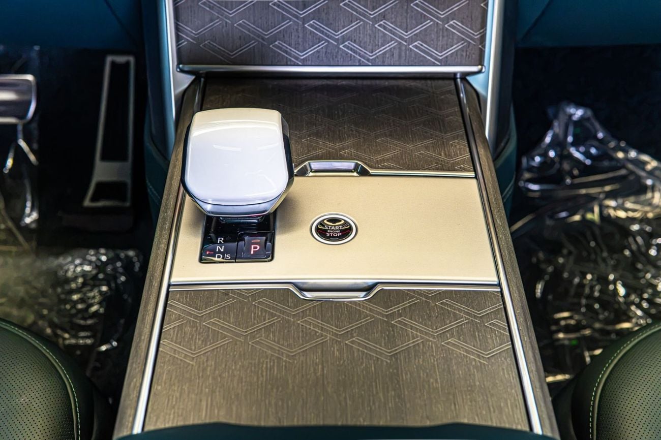 Land Rover Range Rover SV P615 SWB 2026  | British Racing Green  | Serenity Interior | GCC Specs