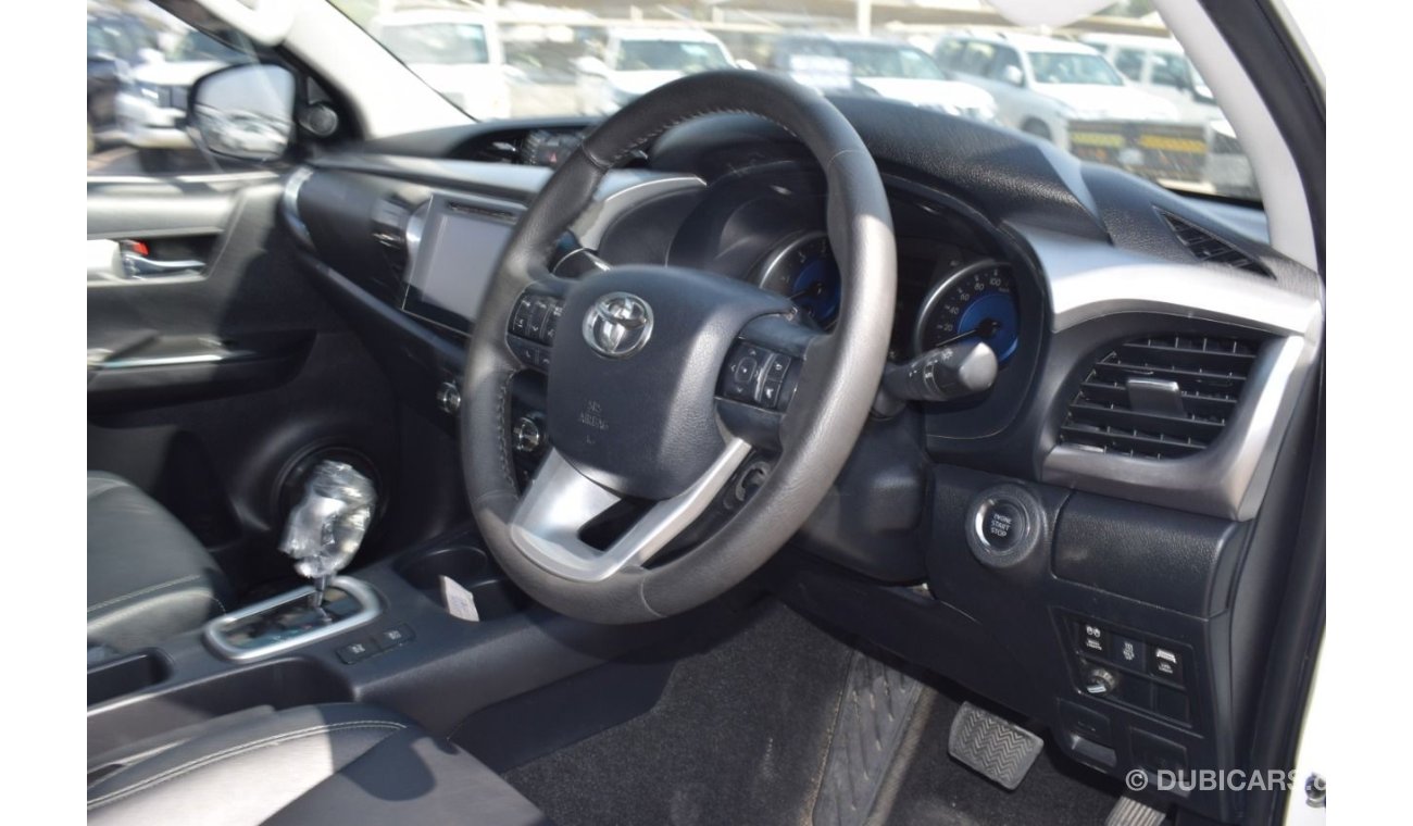 Toyota Hilux DIESEL SR5 RIGHT HAND DRIVE AUTOMATIC GEAR 2.8L YEAR 2017
