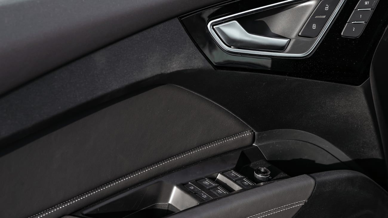 Audi Q4 etron 2025 | AUDI E-TRON Q4 TOP VERSION [ EXPORT ONLY ]