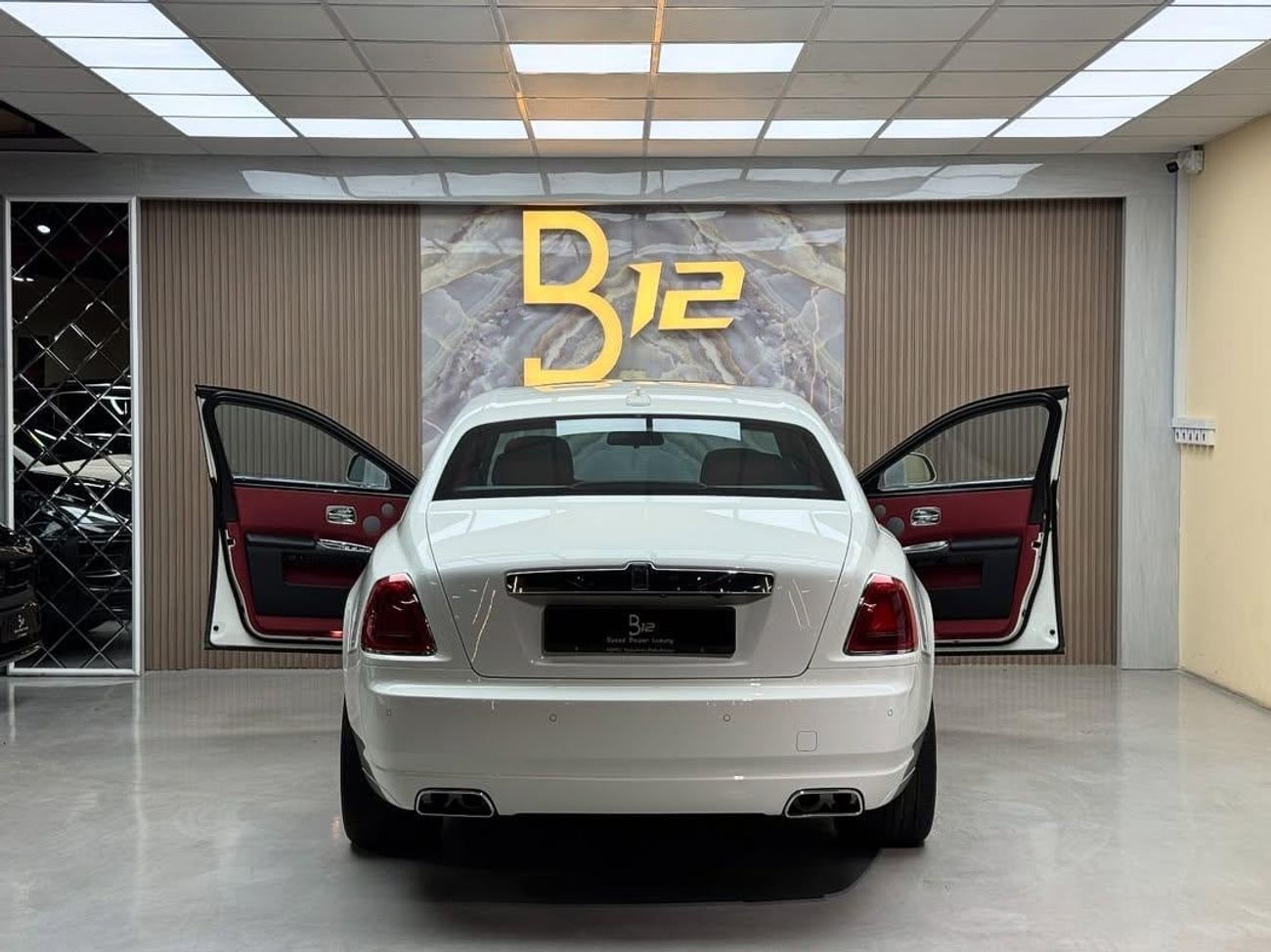 رولز رويس جوست Black Badge 6.6L