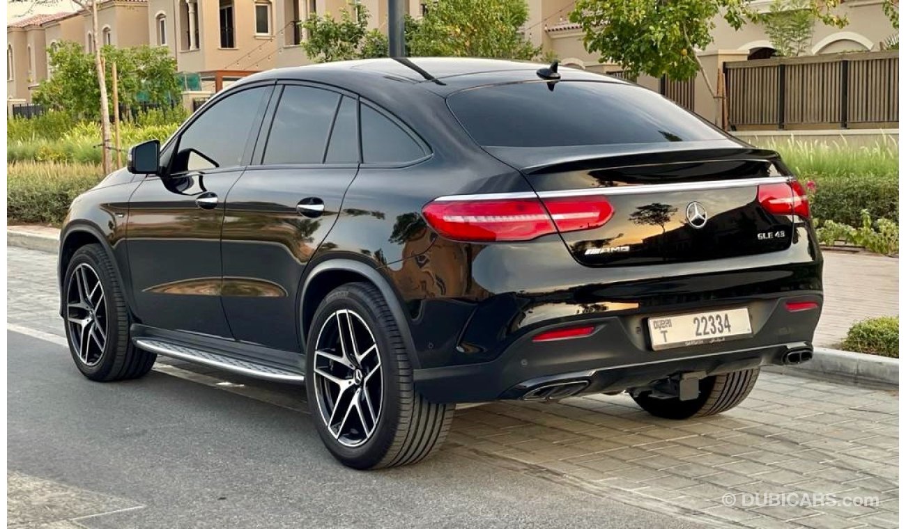 مرسيدس بنز GLE 43 AMG مرسيدس AMG GLE43 فول اوبشن موديل 2019  فتحت سقف بنوراما  اربع كاميرات رادار امامي رادار خلفي فتحت سق