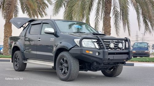 Toyota Hilux TOYOTA HILUX PICKUP 3.00 CC MODEL 2013 DIESEL RIGHT HANDED