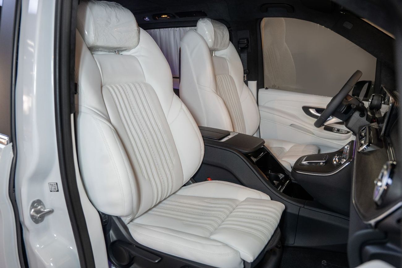 Mercedes-Benz V 300 Luxury VIP Van | Reclining Seats | Fridge | Starlight Roof