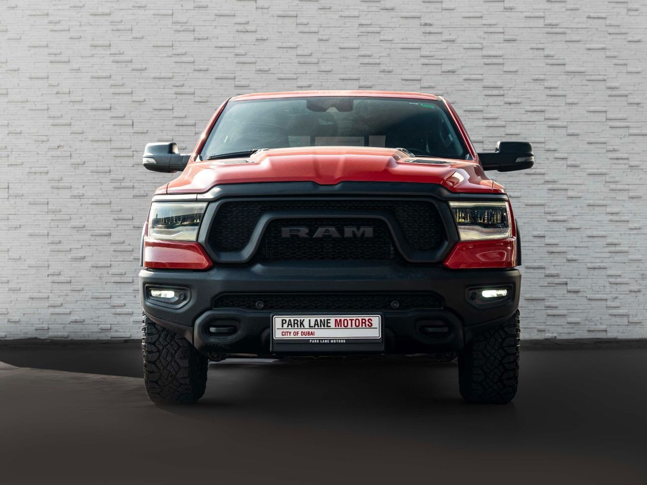 RAM 1500 AED 3,460 PM • RAM 1500 REBEL LUXURY 5.7L HEMI® V8 • ONLY 13,000 KMS • DODGE WARRANTY + SERVICE PLAN