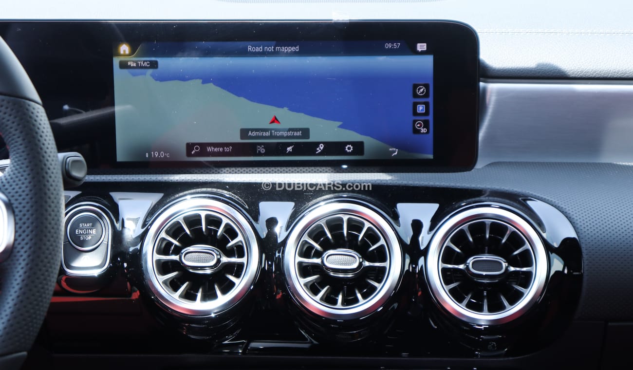 Mercedes-Benz CLA 200 AMG | 2021 - Brand New