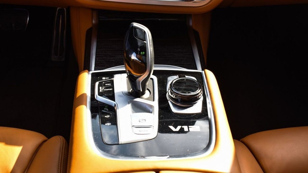 BMW 760Li BMW 760 il M KIT / 2021 / GCC / Under Warranty