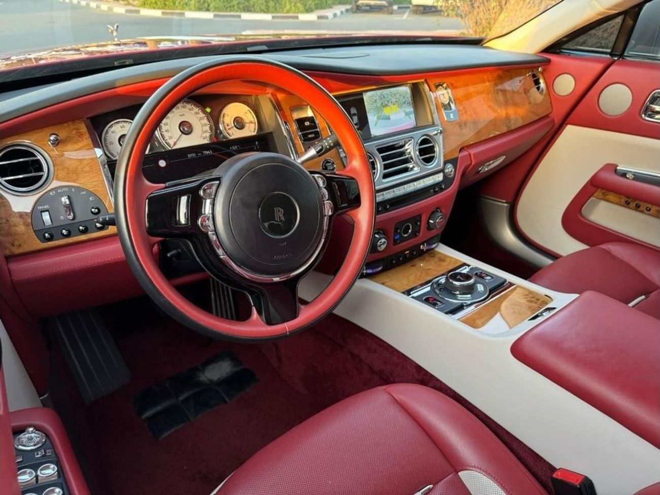 رولز رويس واريث GCC SPEC UNDER WARRANTY AND SERVICE CONTRACT