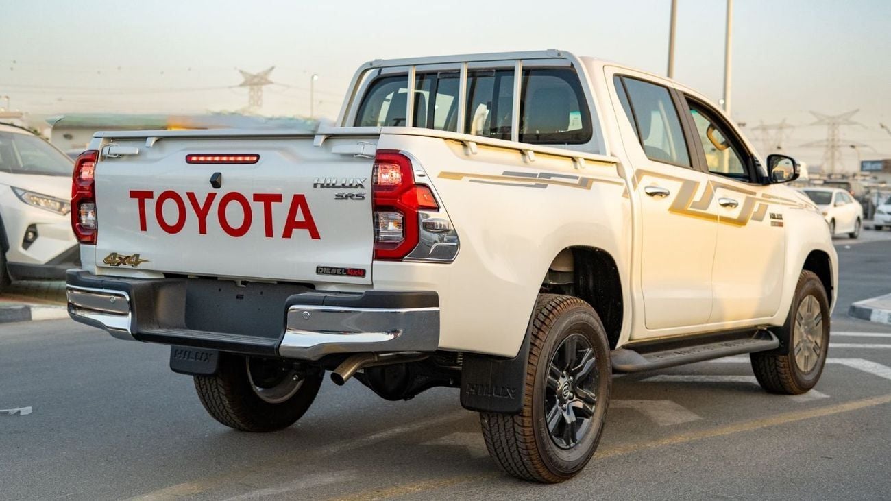 Toyota Hilux SGLX SR5 DC 2.4L Diesel A/T 2025YM