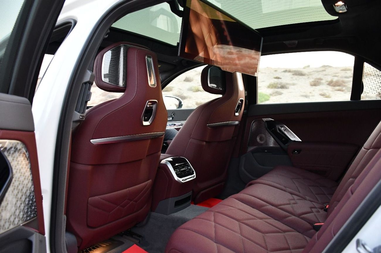 بي أم دبليو 735i BMW 735I  M KIT 2026  GCC