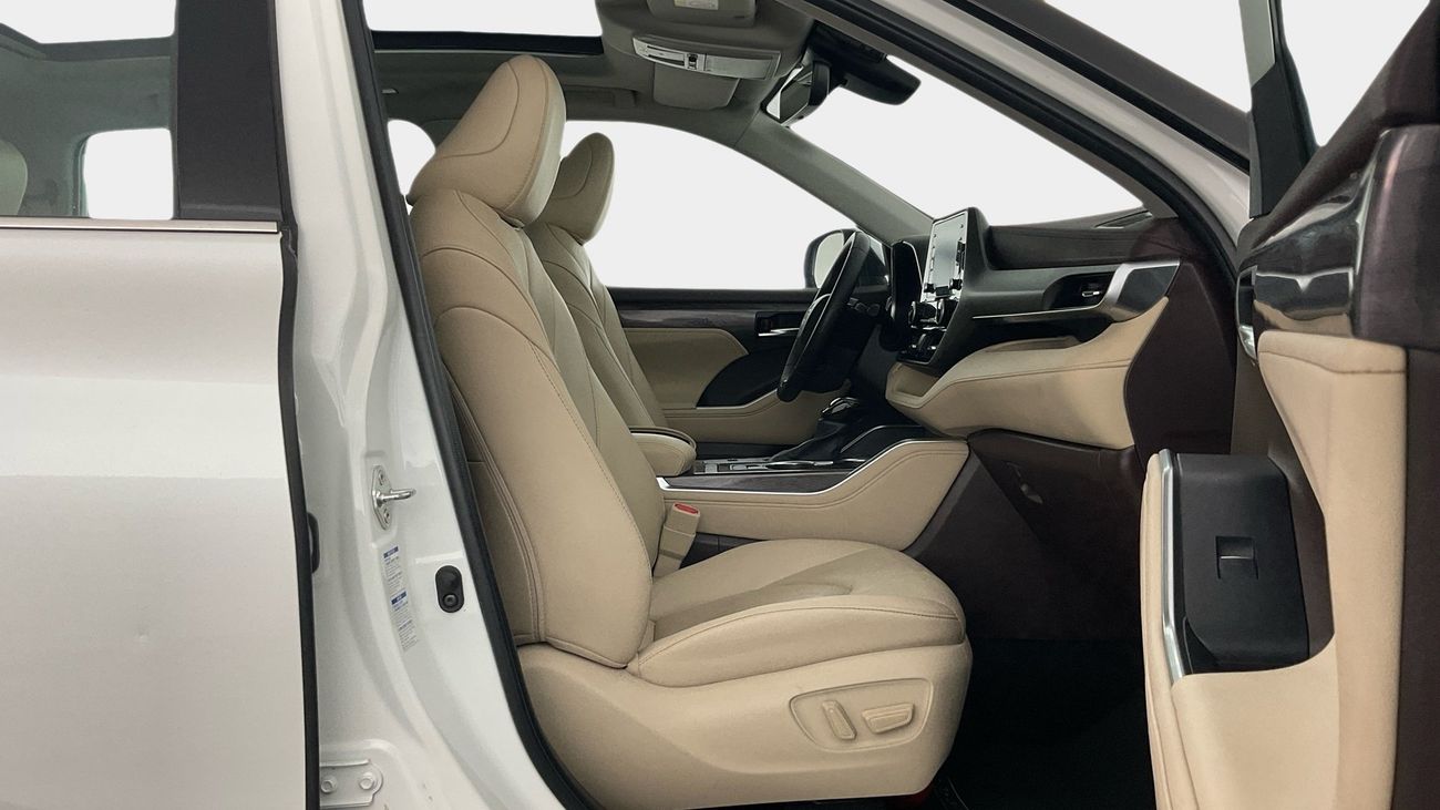 تويوتا هايلاندر VXR | شامل الضمان | 0 ﺪﻔﻋﺓ ﺃﻮﻟﻯ