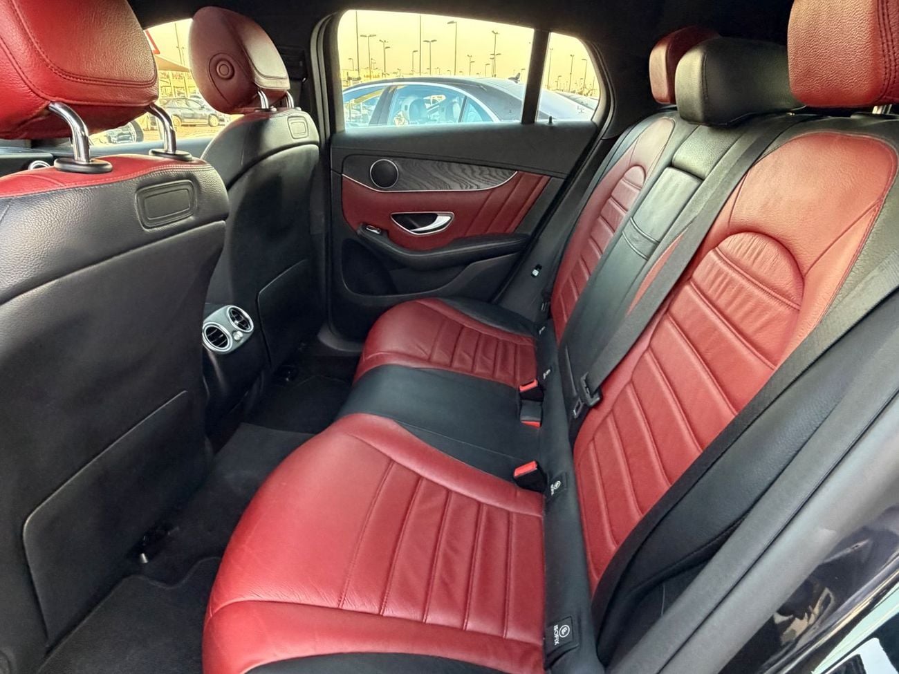 Mercedes Benz GLC250 AMG