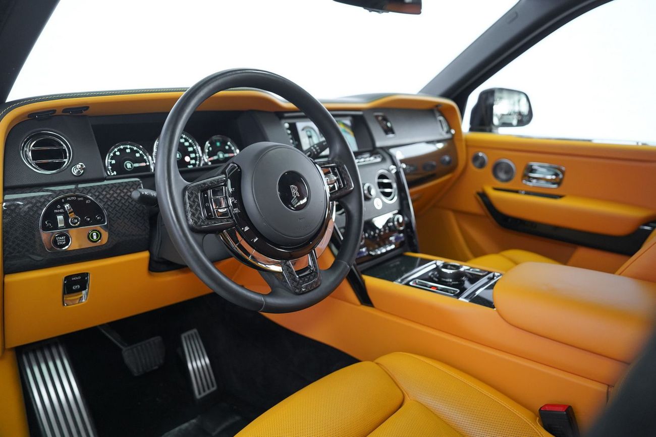 Rolls-Royce Cullinan BLACK BADGE