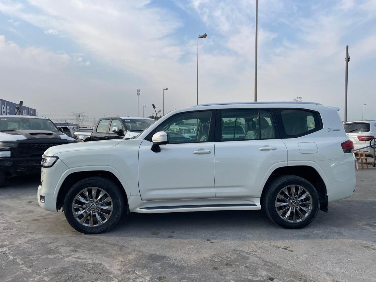 تويوتا لاند كروزر GXR 3.5L